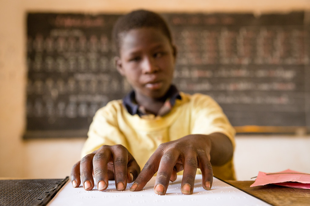 Article : Tchad : un club de lecture pour jeunes aveugles voit le jour à N’Djaména